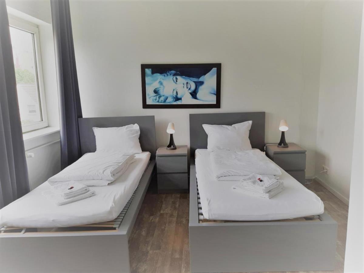 Mehrbett-Apartment 6 Citynah, Einfache Ausstattung Hambourg Extérieur photo