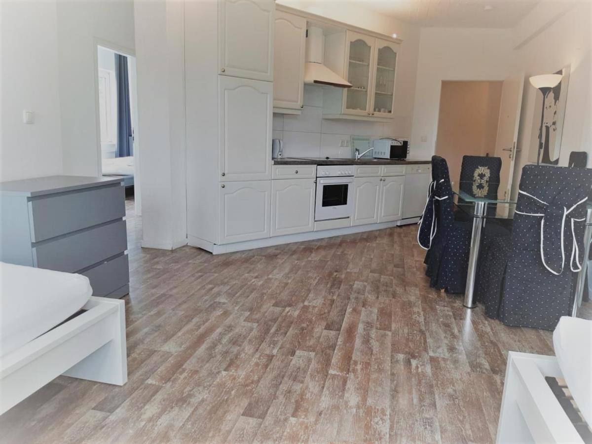 Mehrbett-Apartment 6 Citynah, Einfache Ausstattung Hambourg Extérieur photo